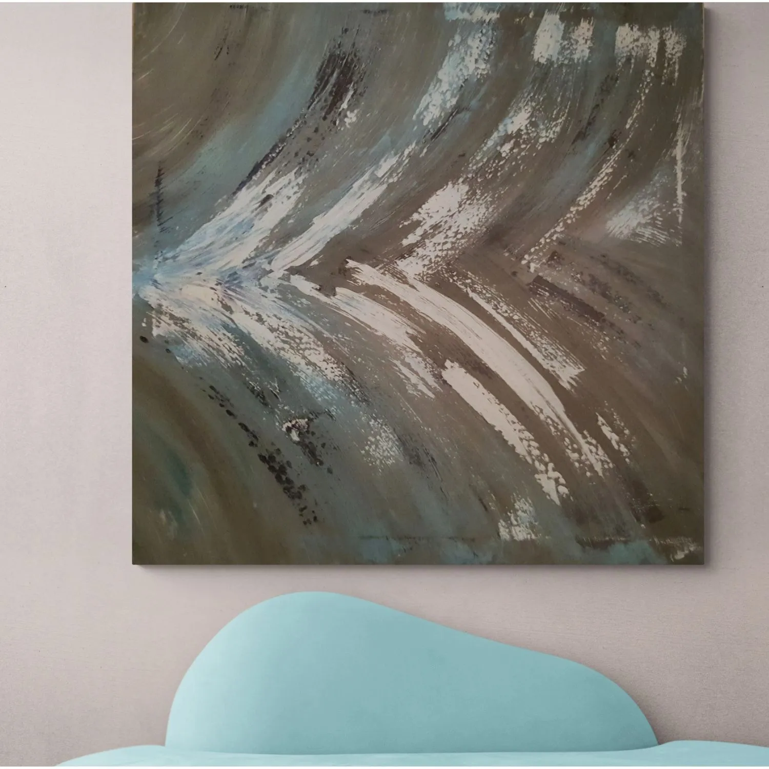 Piece of Nature hanging in a furnished room